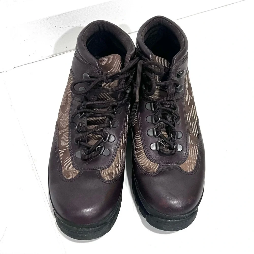 Coach Hanna logo Brown leather Boots 7.5 - Picture 3 of 11